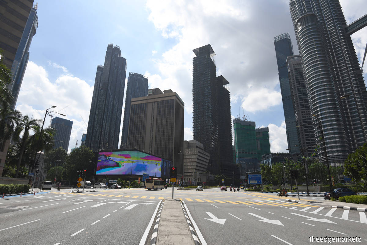 Kuala Lumpur's traffic on June 1. The MCO 3.0 has been extended until June 28. (Photo by Patrick Goh/The Edge)